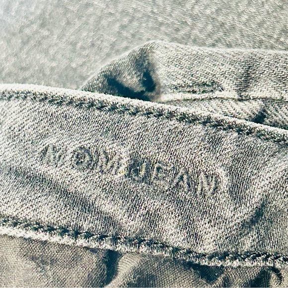 American Eagle Outfitters jeans Mom jeans dark gray wash women Size 0 - Picture 4 of 12